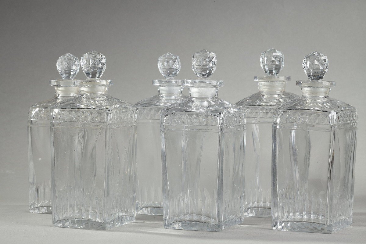A Liqueur Cellar In Flamed Mahogany Wood With Its Cut Crystal Bottles And Glasses-photo-7