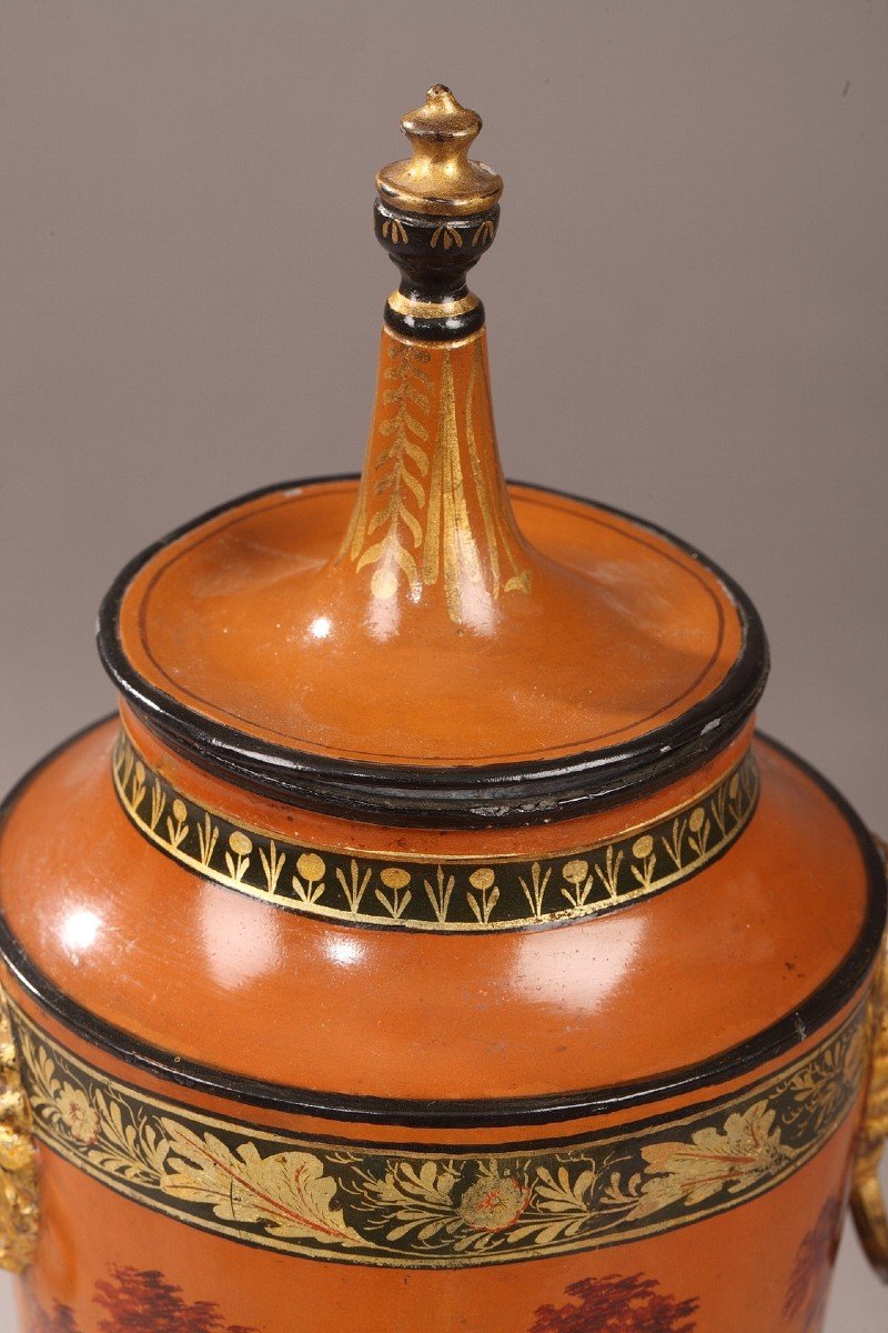 Rare Paire De Fontaines à Boisson à Décor En Camaïeu-photo-4