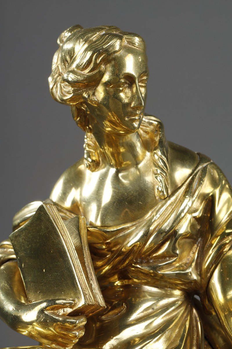 Paire De Chenets En Bronze Doré Et Ciselé à Décor De Muses Assises-photo-2
