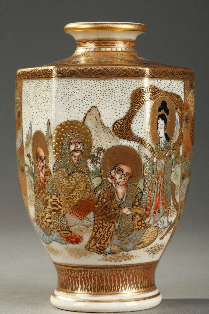 Pair Of Small Satsuma Porcelain Vases, Japan 20th Century-photo-3
