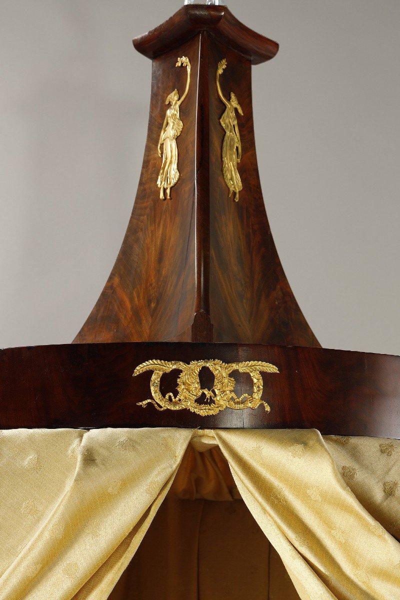 Restoration Period Bed And Canopy-photo-1