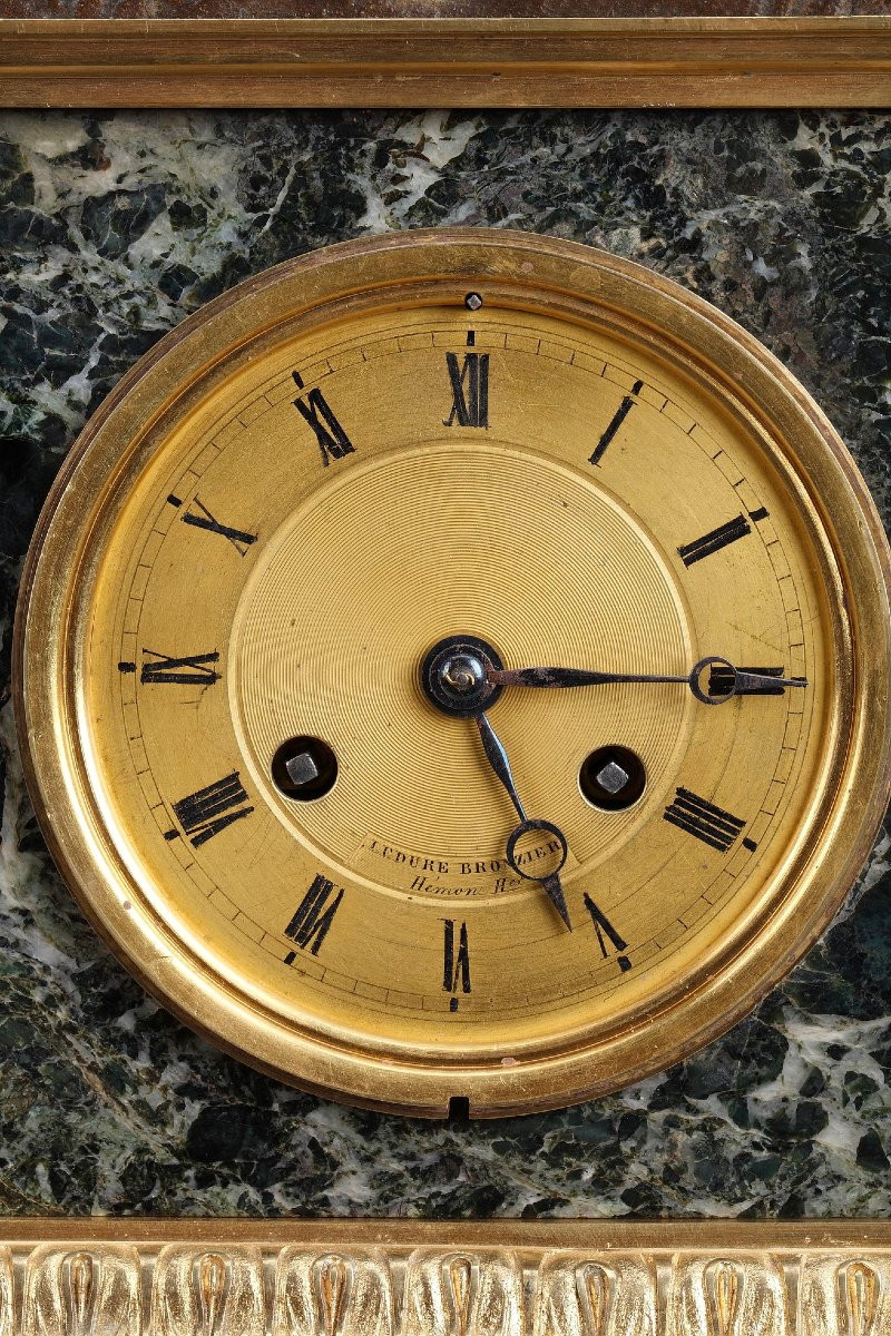 Pendule borne "Amour lisant" de Ledure Bronzier et Hémon Horloger-photo-3