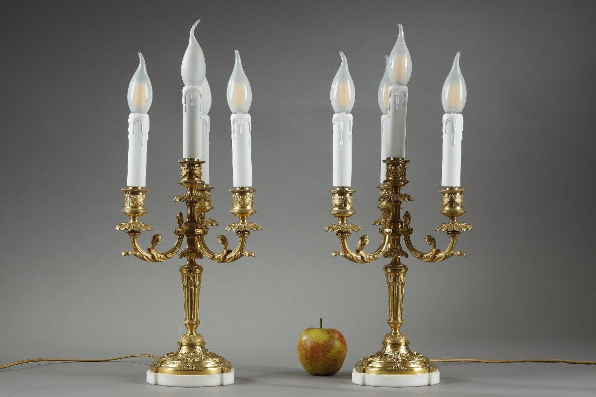 Paire de candélabres en bronze doré de style Louis XVI-photo-2