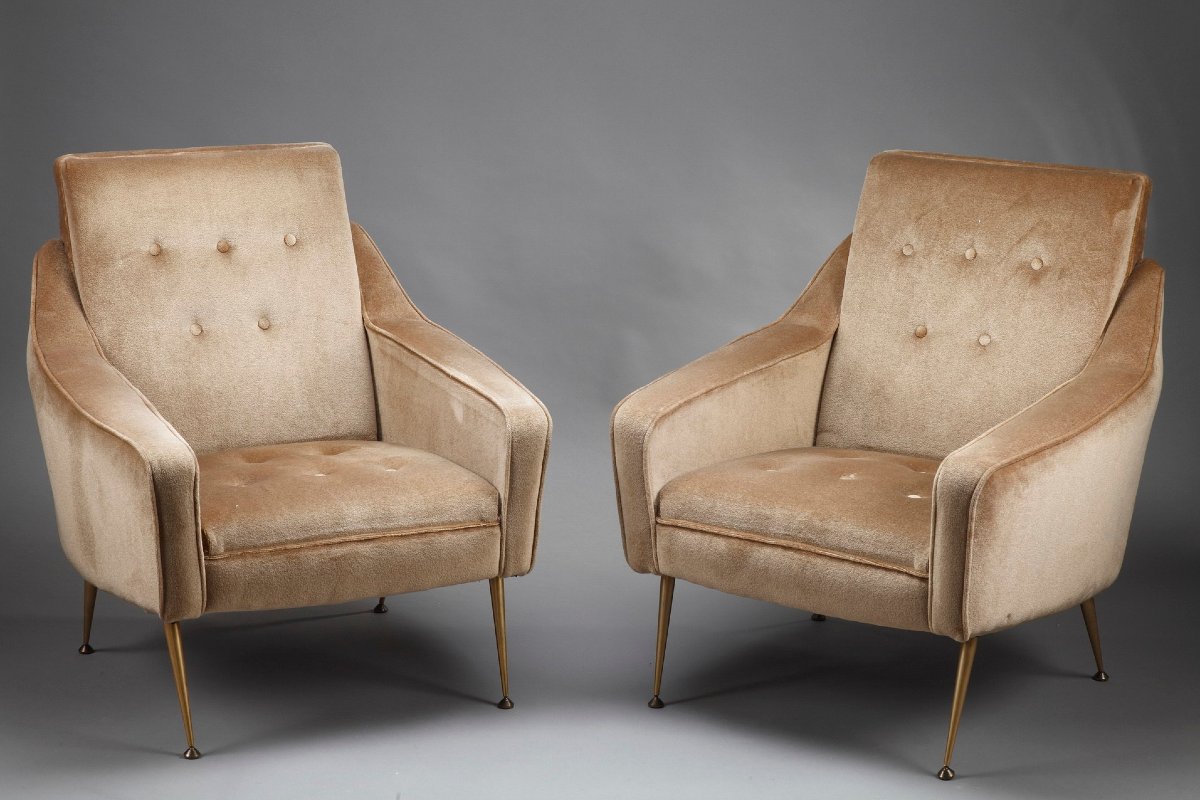 Paire de bergères en velours des années 50
