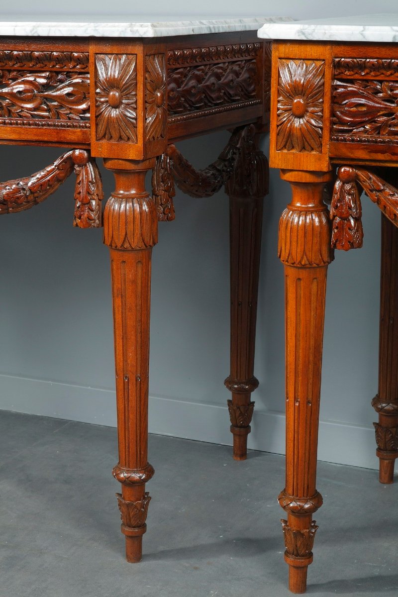 Paire de consoles de style Louis XVI en noyer et marbre-photo-5