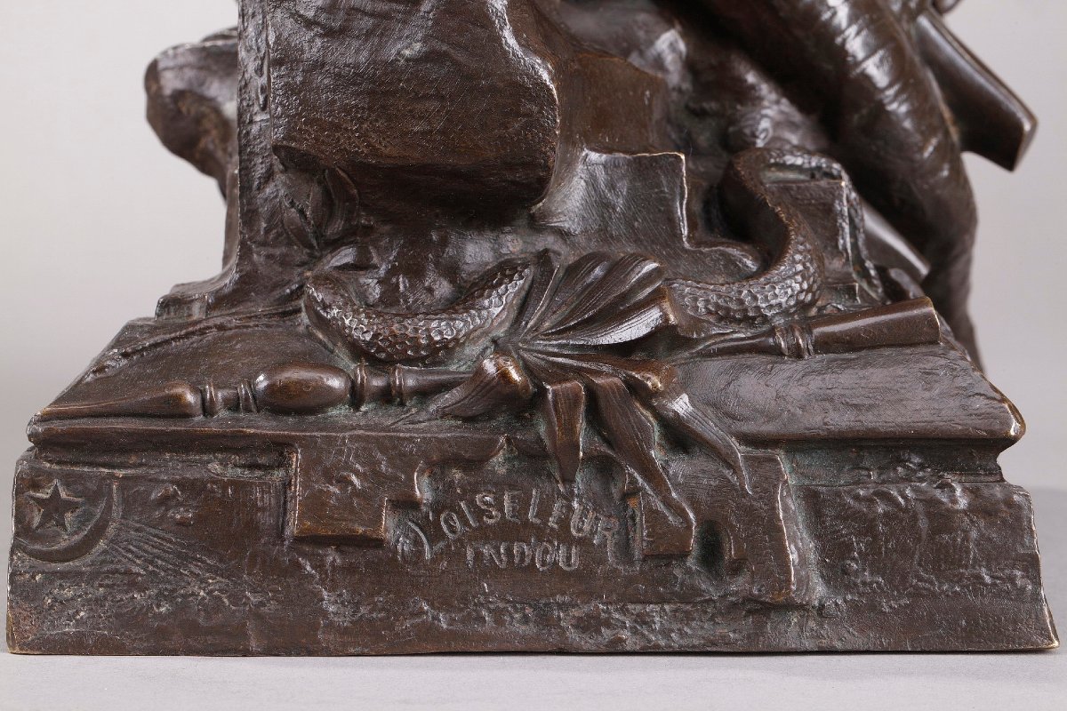 Large Bronze Sculpture -photo-3