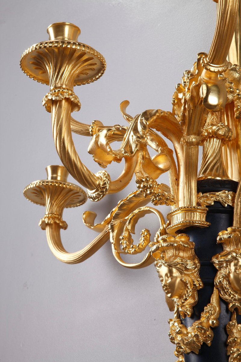 Très grande paire d'appliques de style Louis XVI d'après Thomire-photo-3