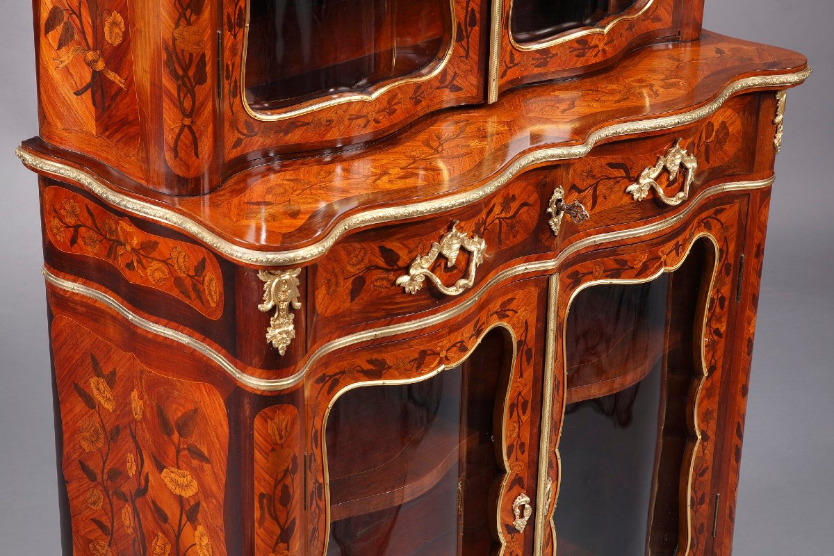 Vitrine de style Louis XV à décor de marqueterie, XIXe siècle-photo-6