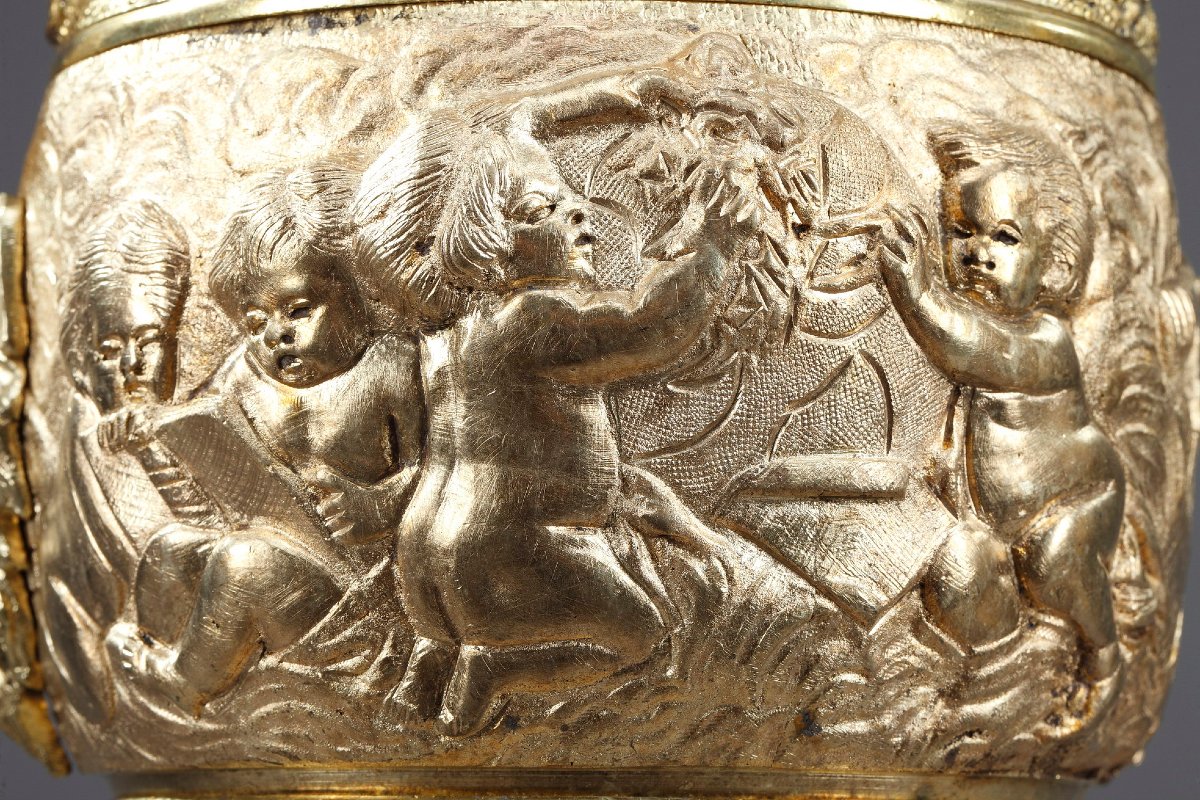 Pair Of Napoleon III-style Ewers In Gilded Bronze-photo-1