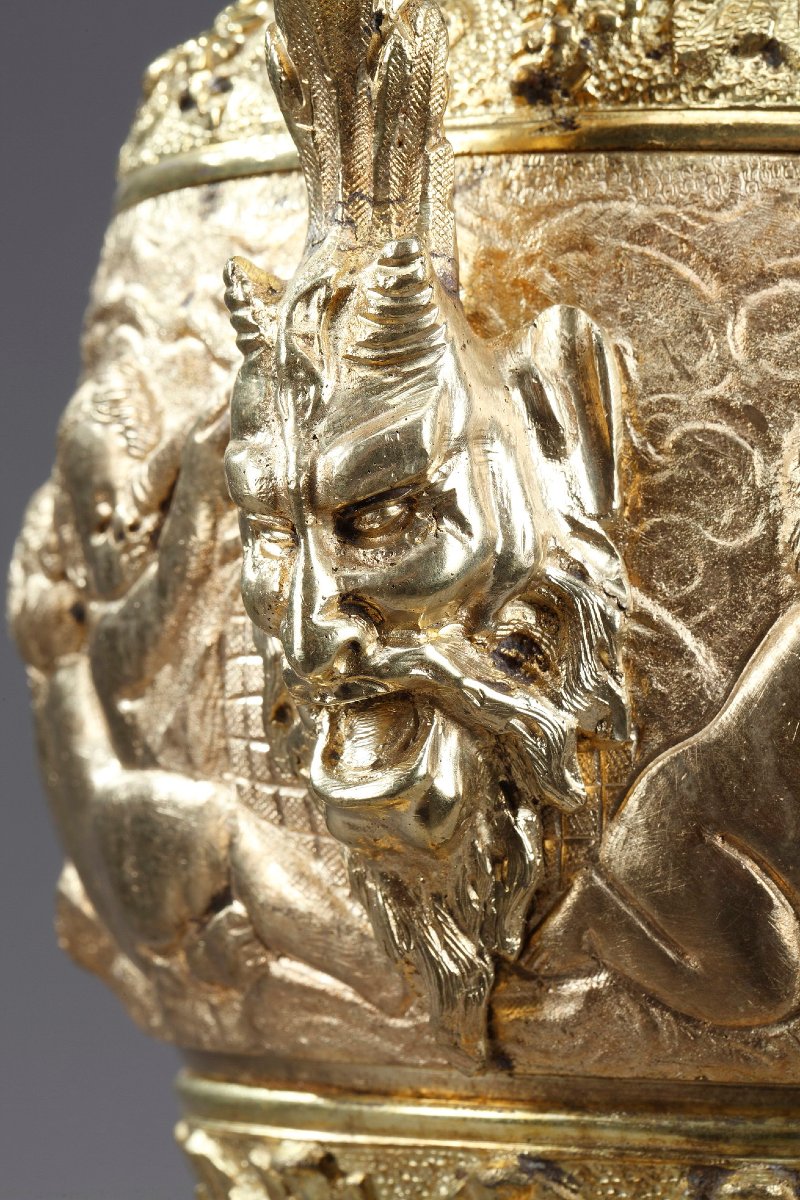 Pair Of Napoleon III-style Ewers In Gilded Bronze-photo-2