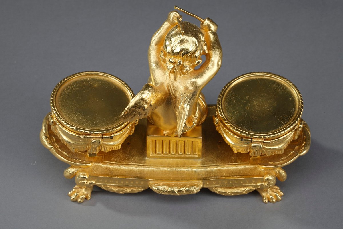 Encrier en bronze doré, "L'Amour timbalier", de style Louis XVI-photo-2