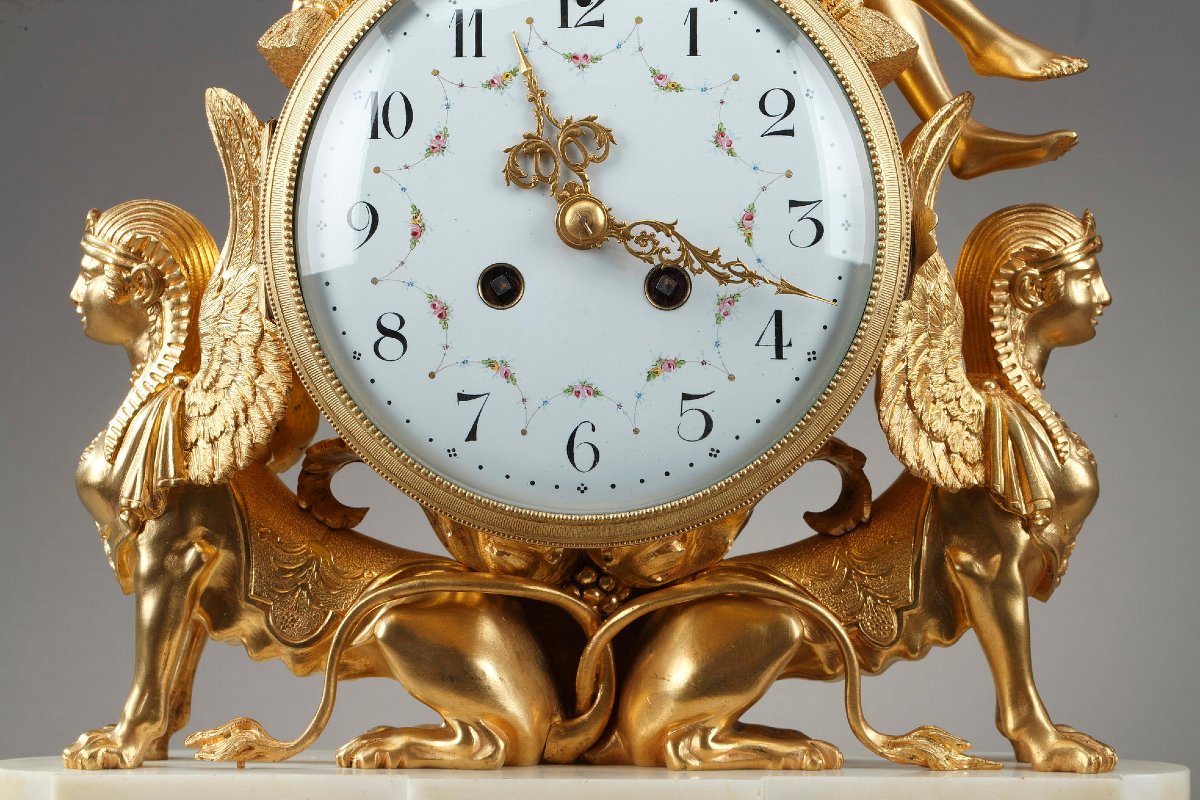 Pendule en bronze doré et marbre blanc de style Louis XVI-photo-1