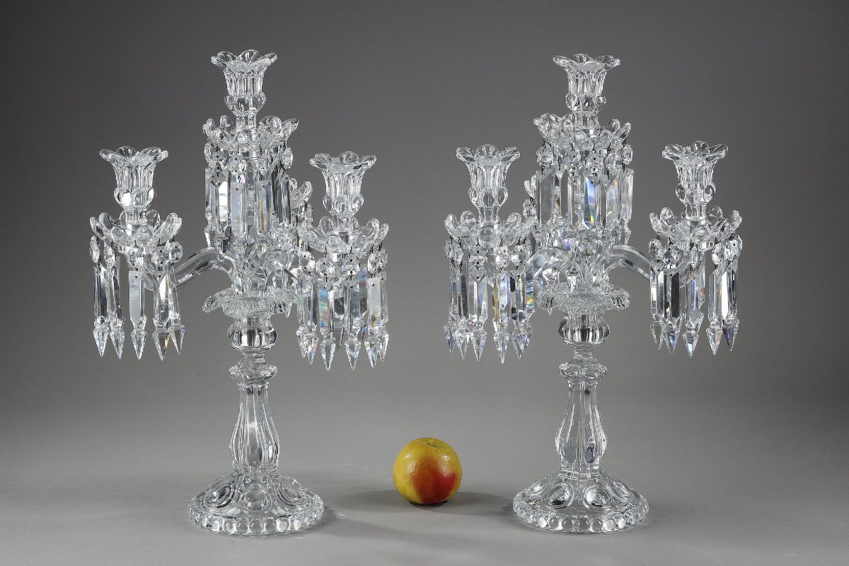 Pair Of Baccarat Crystal Chandeliers With Four Light Arms-photo-2