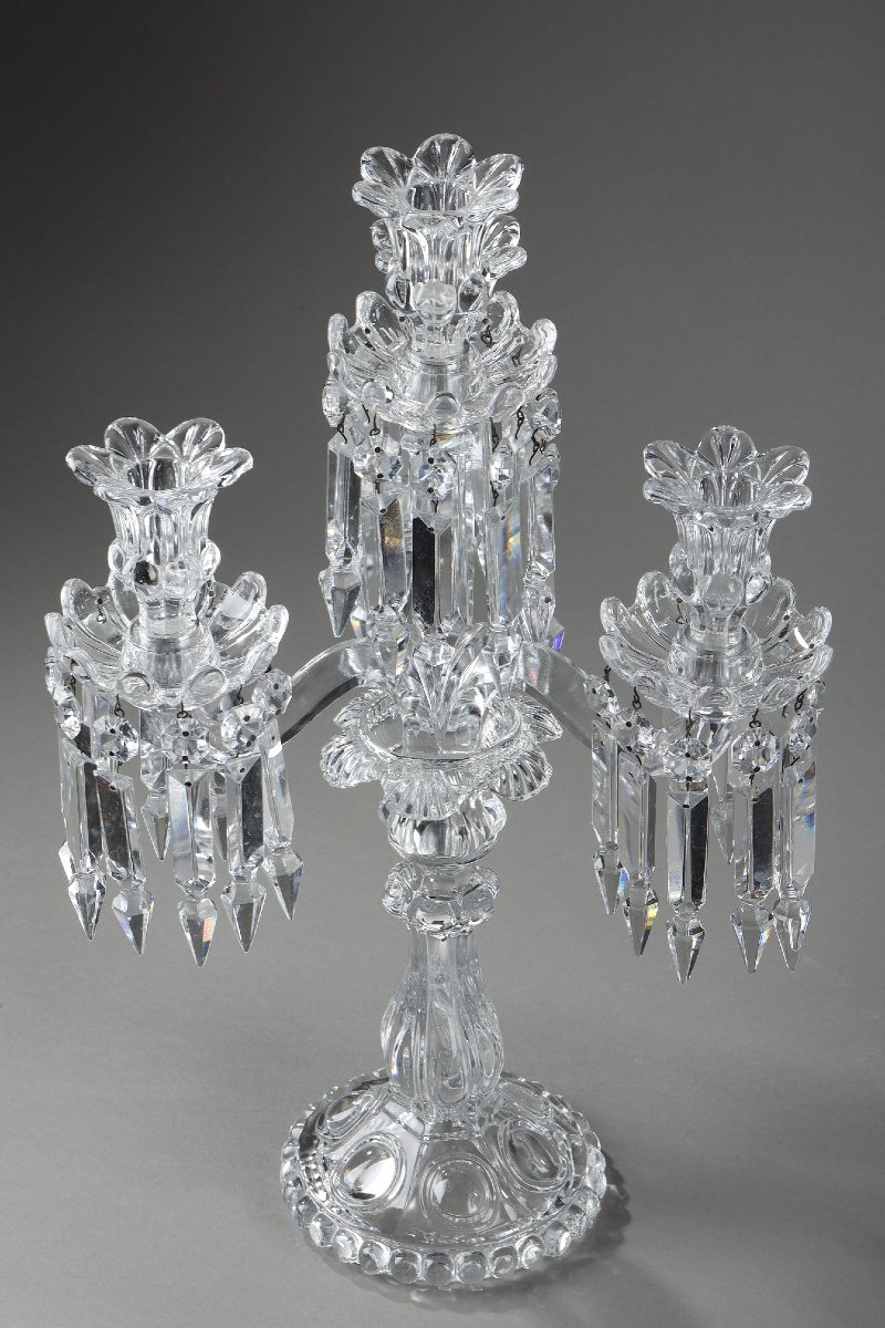 Pair Of Baccarat Crystal Chandeliers With Four Light Arms-photo-6