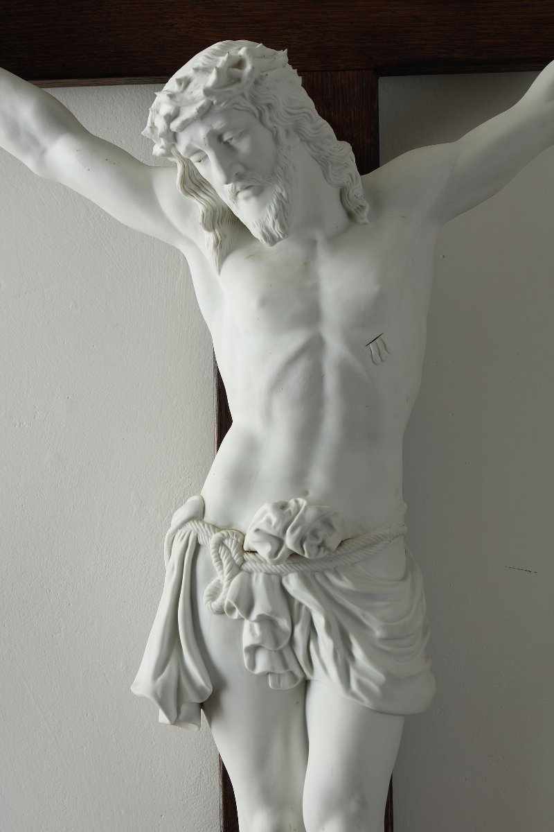 Imposing Bisque Sculpture Of Christ On The Cross -photo-2