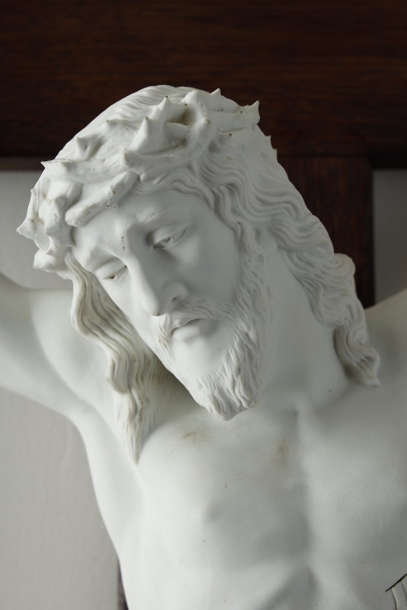 Imposing Bisque Sculpture Of Christ On The Cross -photo-4
