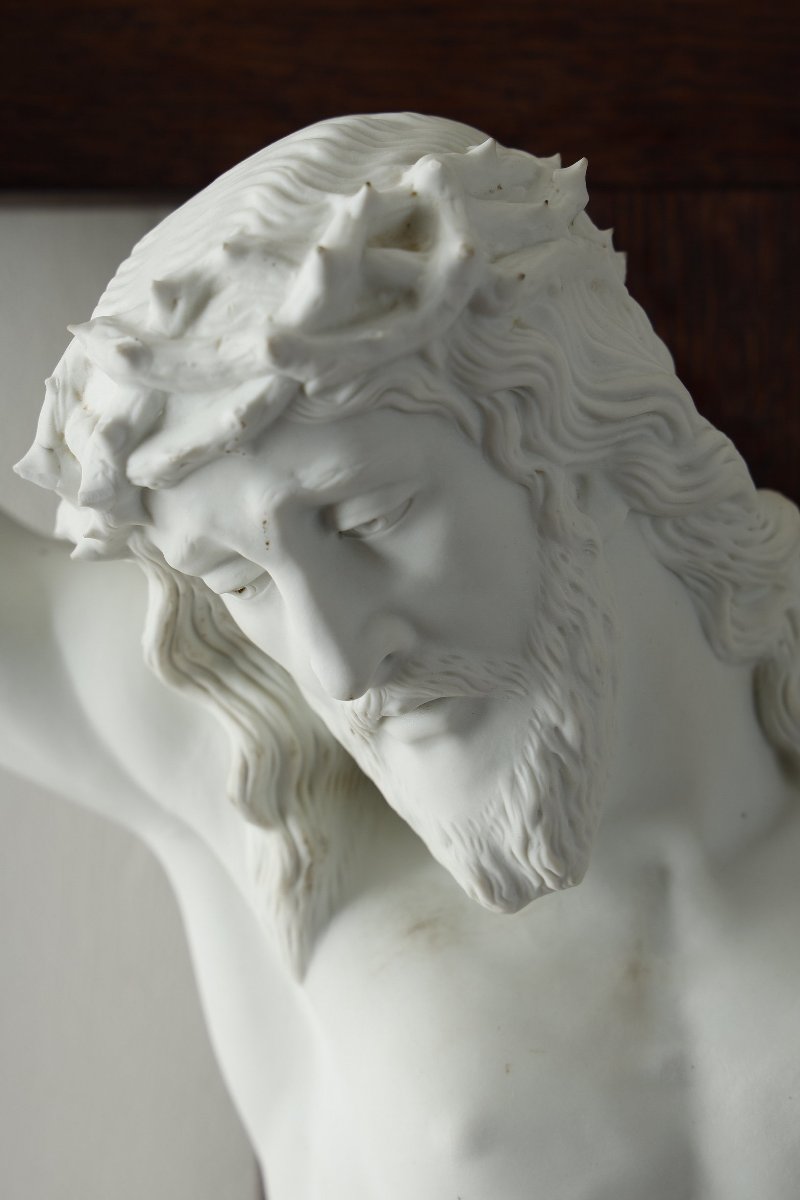 Imposing Bisque Sculpture Of Christ On The Cross -photo-4