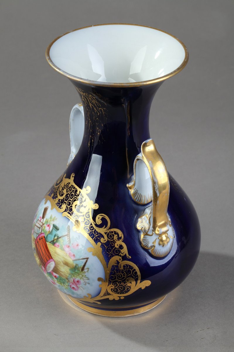 Mid-19th Century Pair Of Valentine Porcelain Vases-photo-6