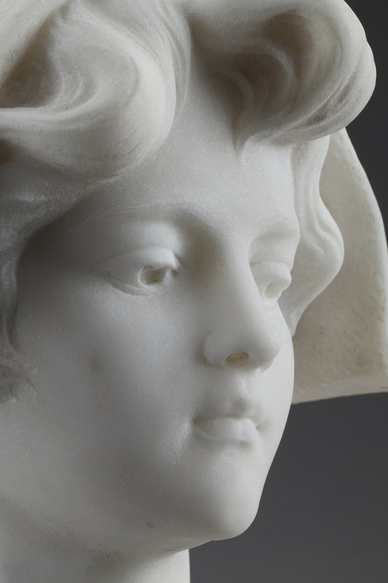 Marble Bust: Cosette With Marianne's Phrygian Cap-photo-3