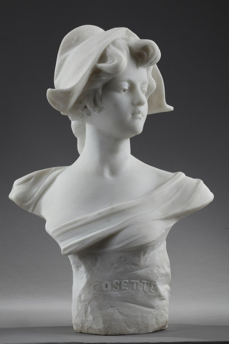 Buste En Marbre Cosette Avec Bonnet Phrygien De Marianne