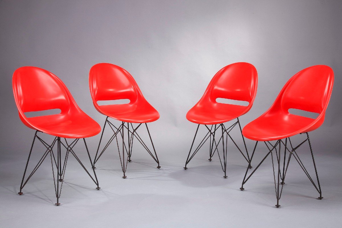 Set Of Four Red Chairs With Base In The Style Of Charles Eames-photo-3