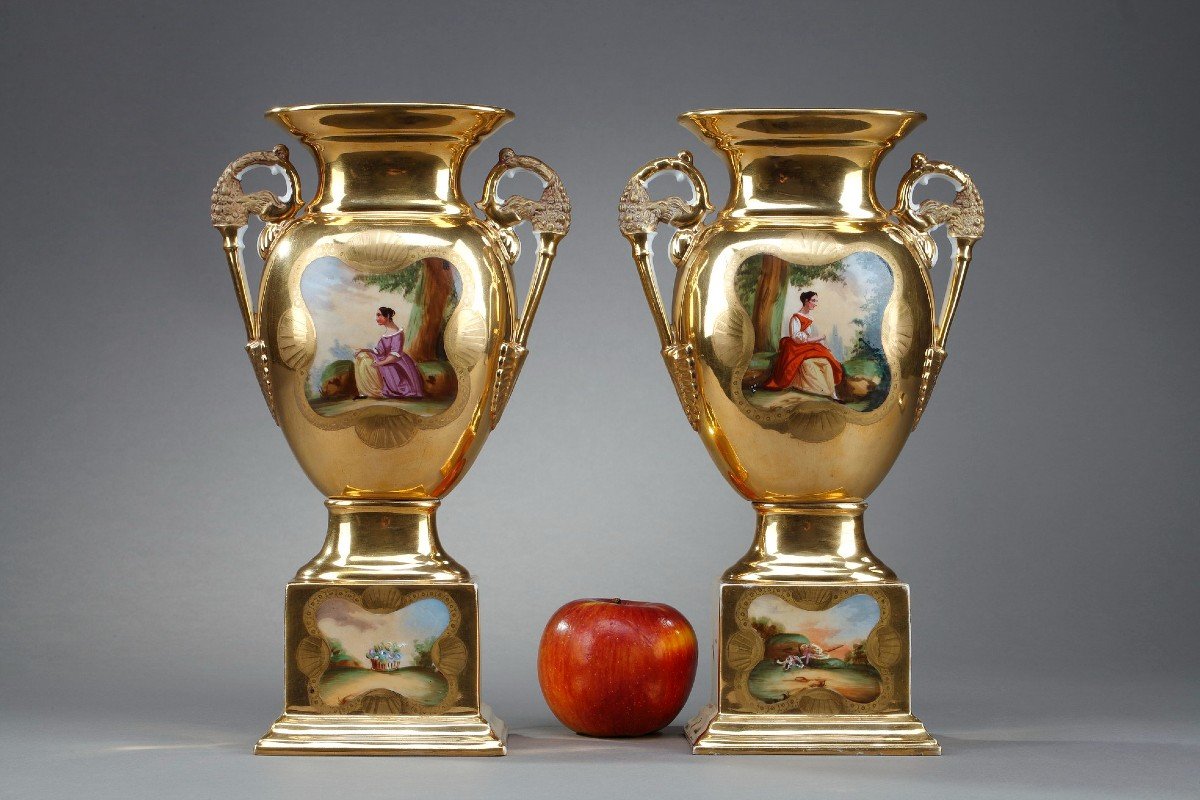 Paire De Vases d'Oratoire En Porcelaine De Paris-photo-2