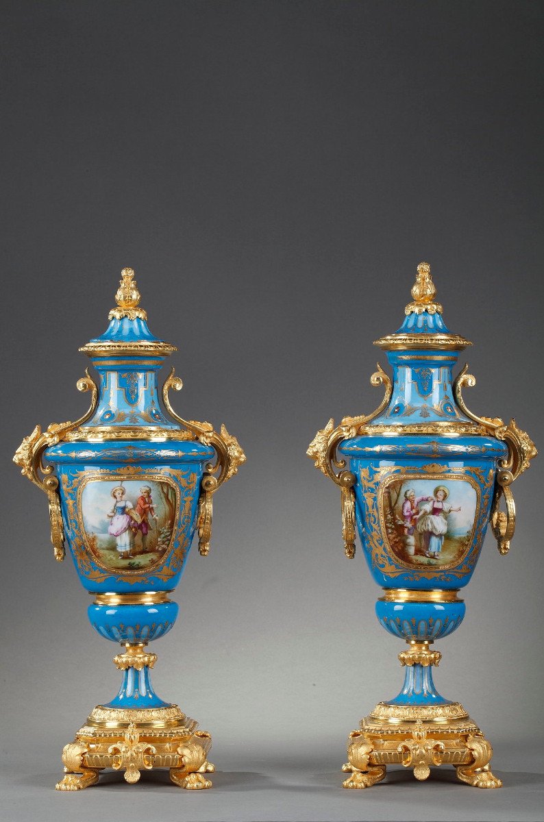Pair Of Covered Vases In Polychrome Porcelain In The Taste Of Sèvres