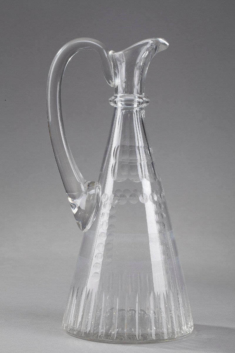 Set Of Pitchers And Decanters In Molded Glass-photo-1