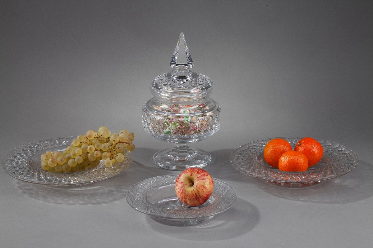 Ensemble De Trois Assiettes Et Une Bonbonnière En Verre-photo-3