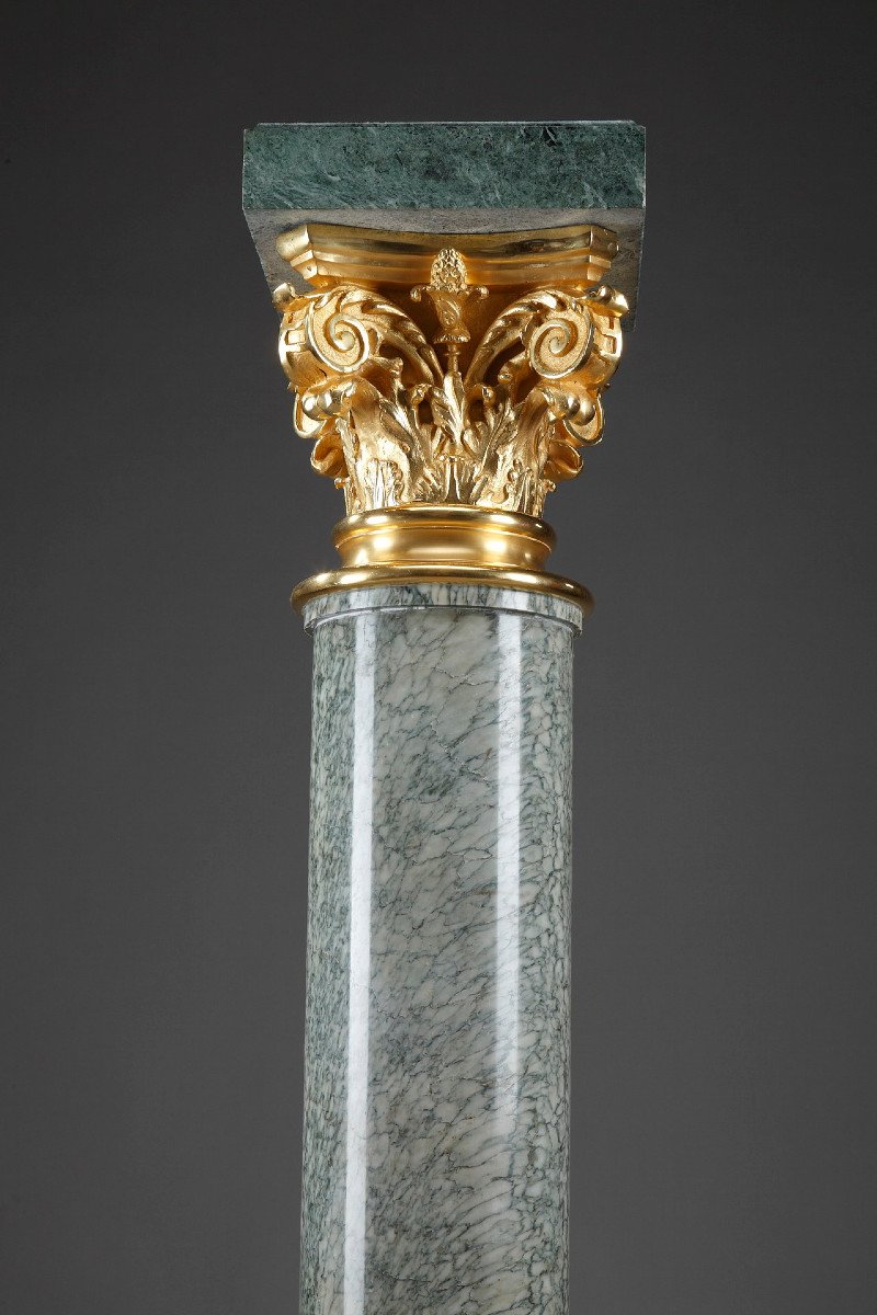 Large Corinthian Pedestal In Marble And Gilt Bronze -photo-2