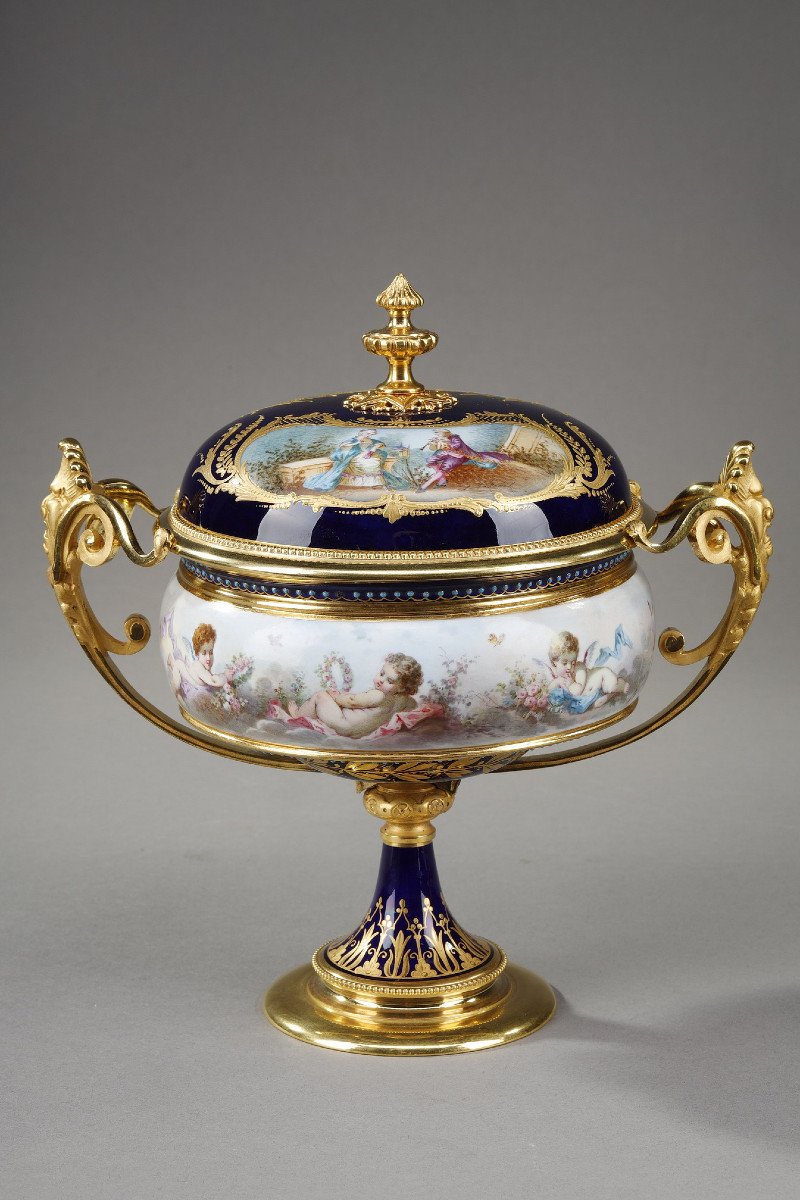 Ensemble Of Sèvres Porcelain Decorated With Putti-photo-4