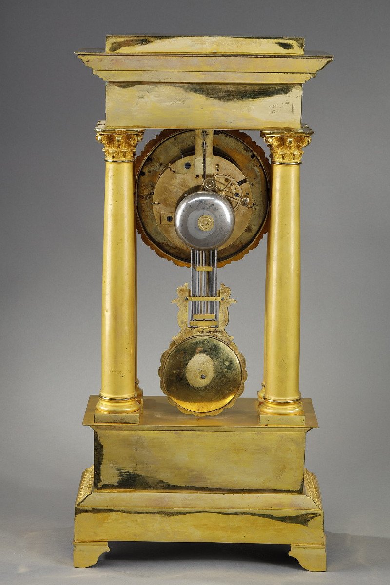 Important Portico Clock In Gilt Bronze, Restoration Period-photo-3