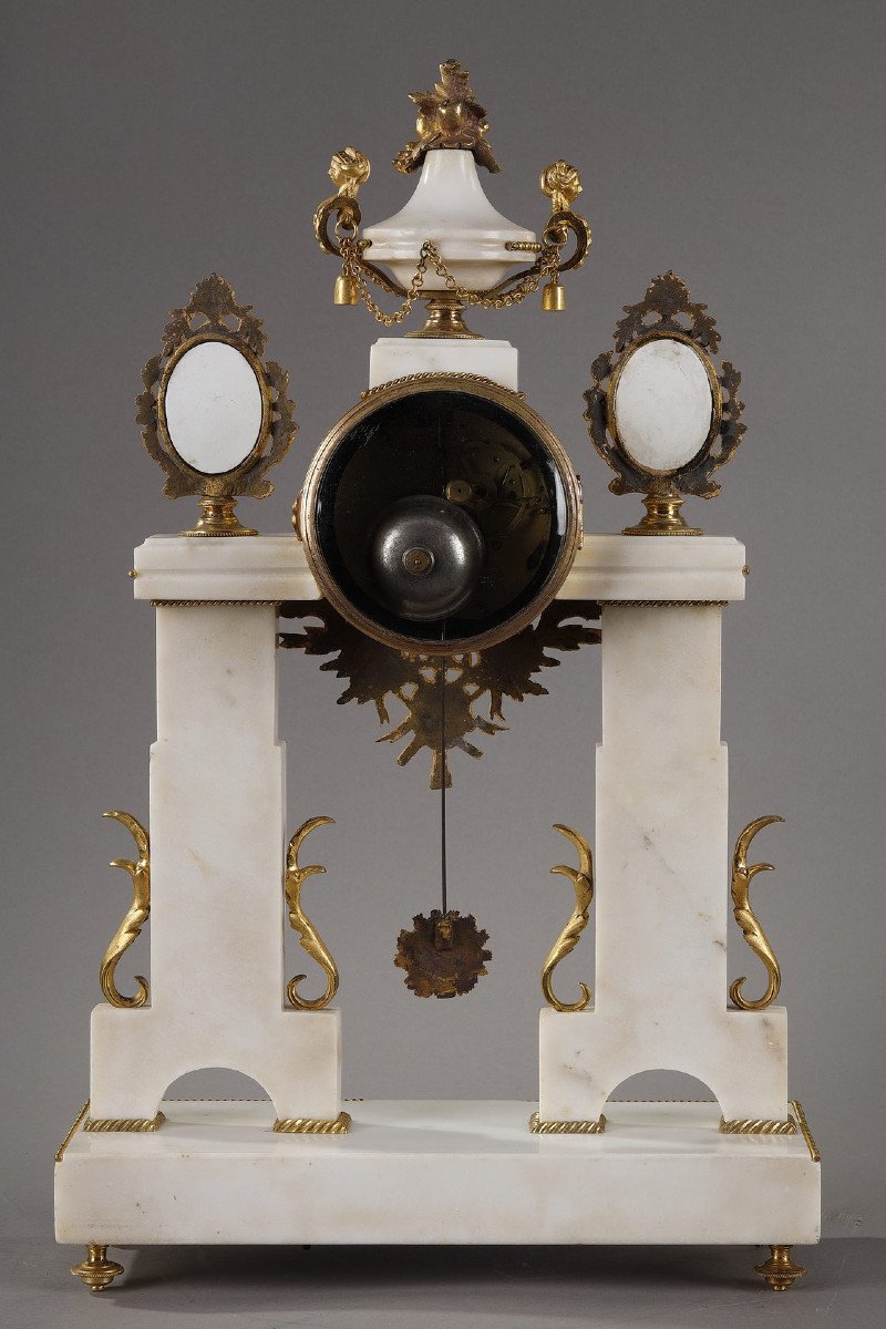 Important Portico Clock From The Louis XVI Period With Wedgwood Decoration-photo-7