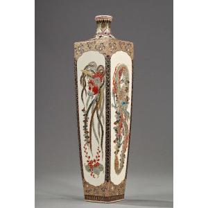 Rare Satsuma Soliflore Vase With Dragons And Phoenix From The Meiji Period (1868-1912)