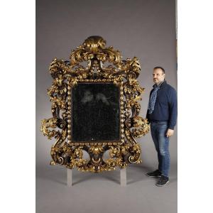 Exceptional Carved Frame With Lush Volutes From The Roman Baroque Period