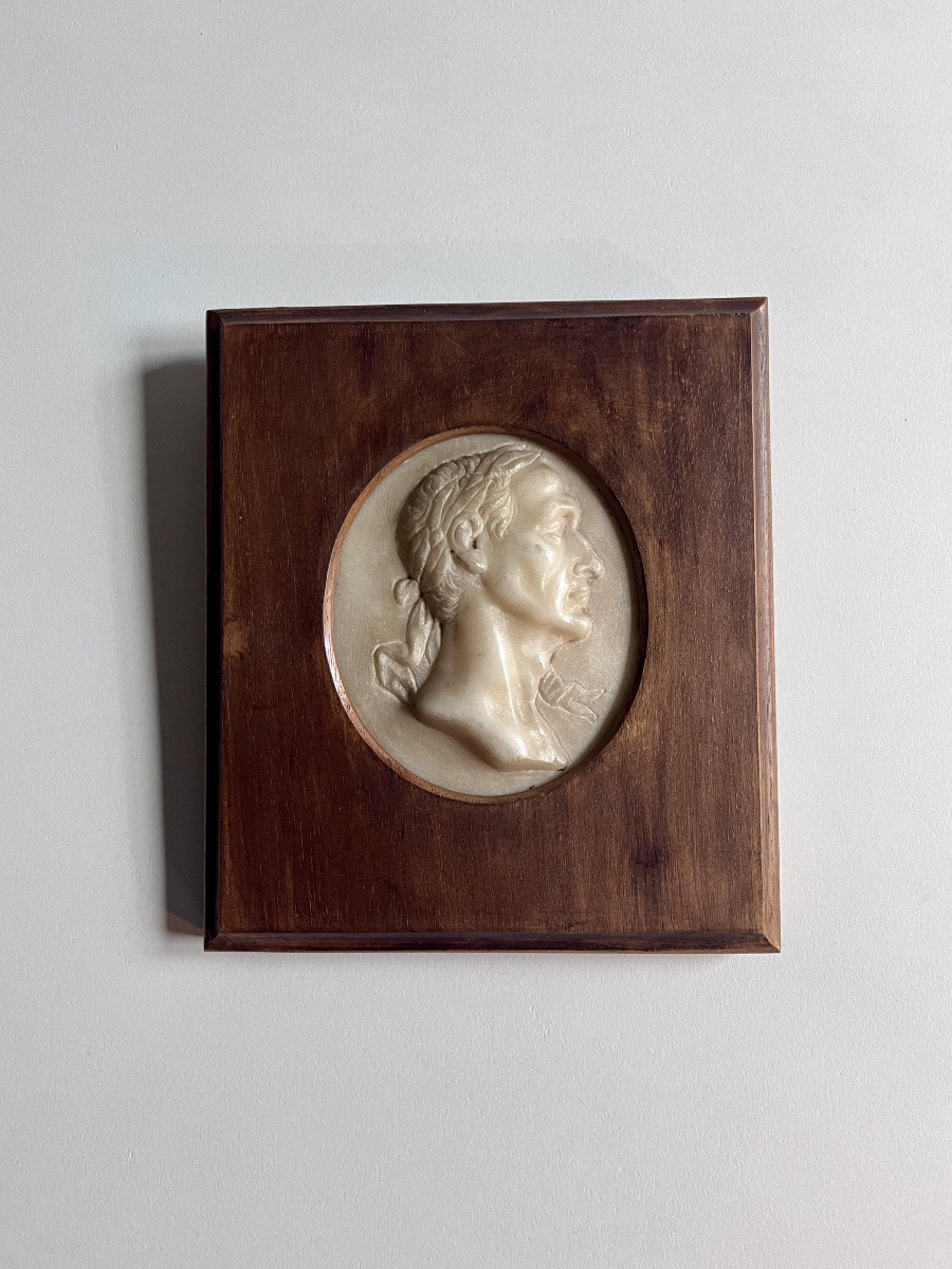 Marble Medallion Depicting A Roman Emperor, 18th Century -photo-2