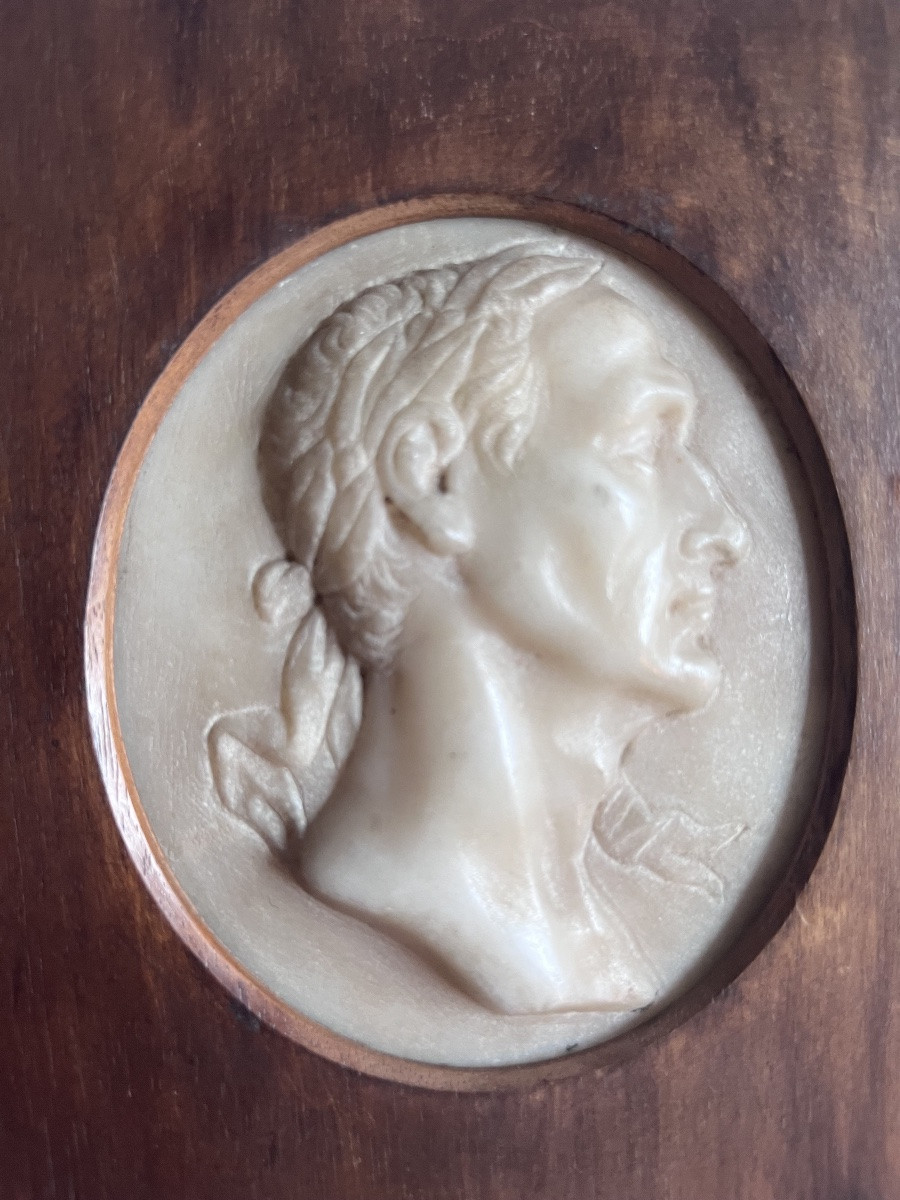 Marble Medallion Depicting A Roman Emperor, 18th Century -photo-3
