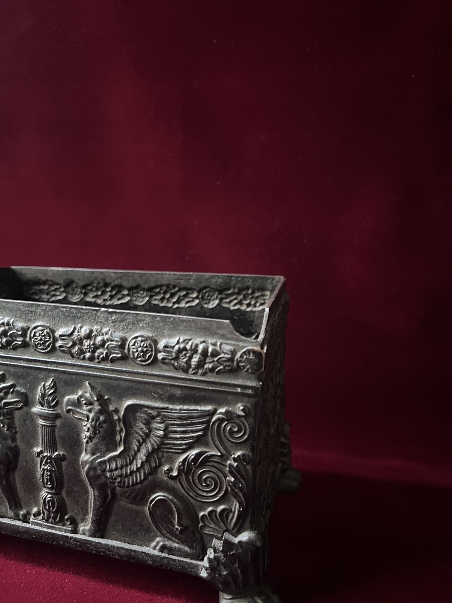 Neoclassical, Grand Tour, Berlin Cast Iron Griffin Casket In The Style Of Schinkel, 19th Century-photo-2