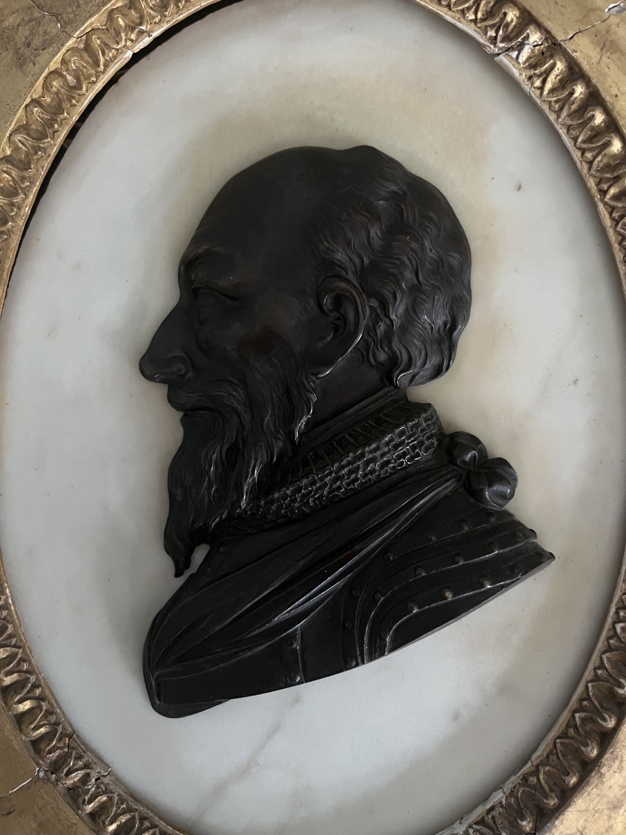 Louis XVI Period Bronze And Marble Medallion After Guillaume Dupré (1576-1643)-photo-3