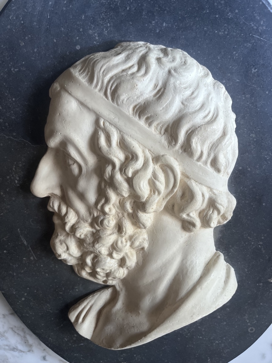 Pair Of Large Plaster And Marble Medallions After Serge Royaux, 20th Century-photo-3