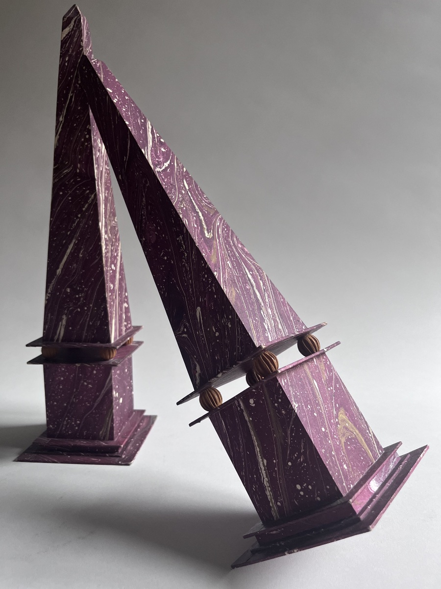 Pair Of Marbled-paper Obelisks, 20th Century-photo-4