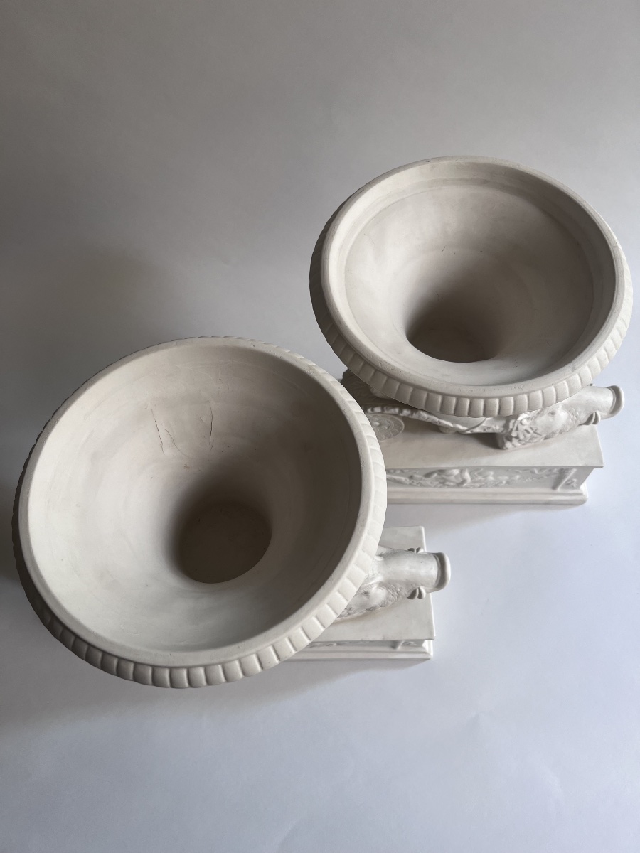 Pair Of Large 19th-century Porcelain Bisque Rhytons With Boar Heads -photo-3