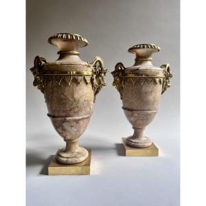 Pair Of Louis XVI-style Vases In Alabaster And Gilded Bronze (19th Century)