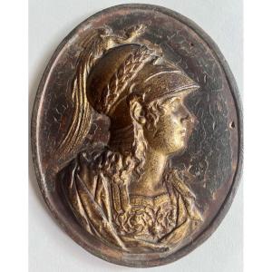 Médaillon ovale en plâtre doré , profil de Minerve/Athena XIXème