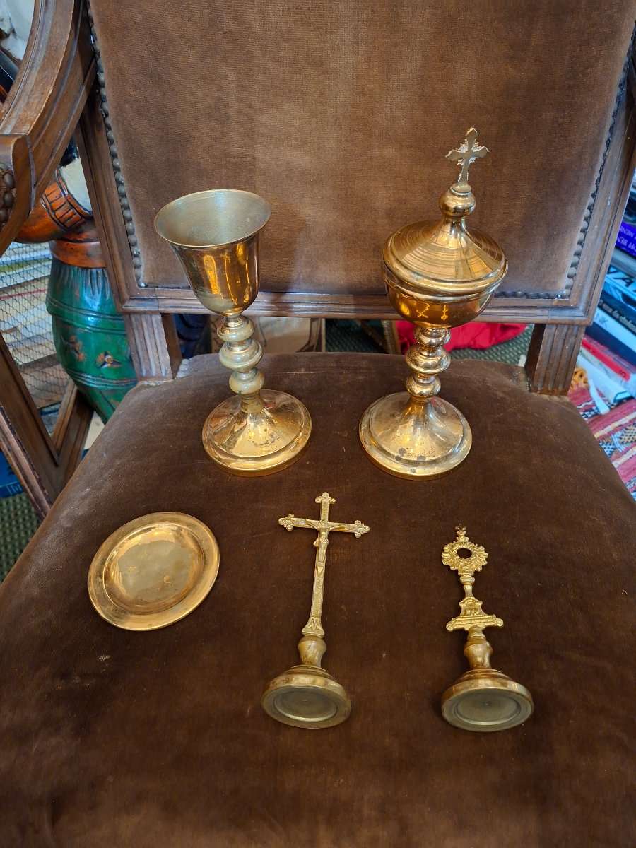 Religious Items: Chalice, Ciborium, Paten... For Travel