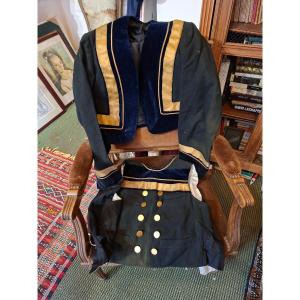 Bolero et gilet d uniforme en velour et tissus