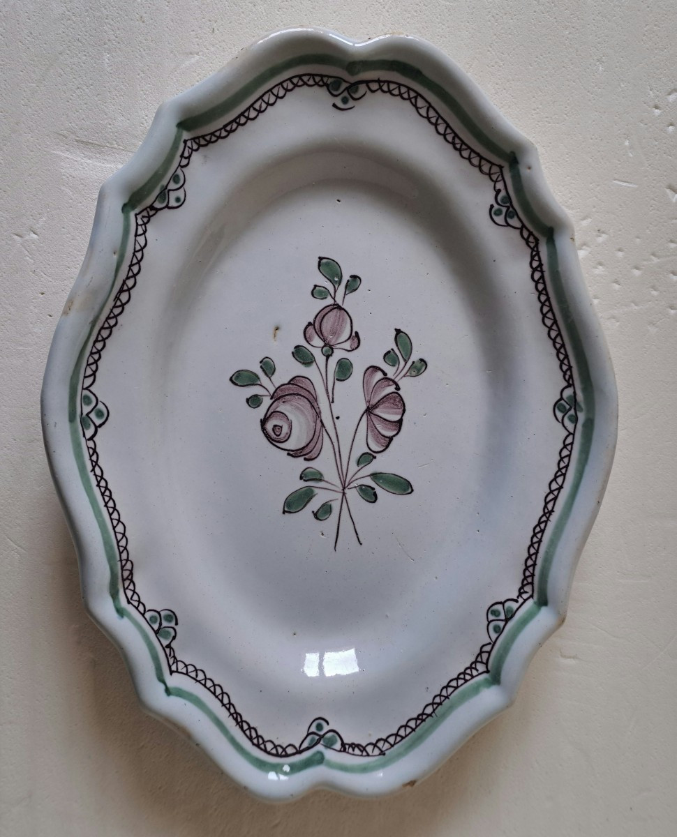Plat ovale  Bordeaux XVIII ème 