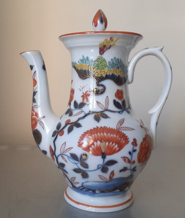 Verseuse en porcelaine de Bayeux