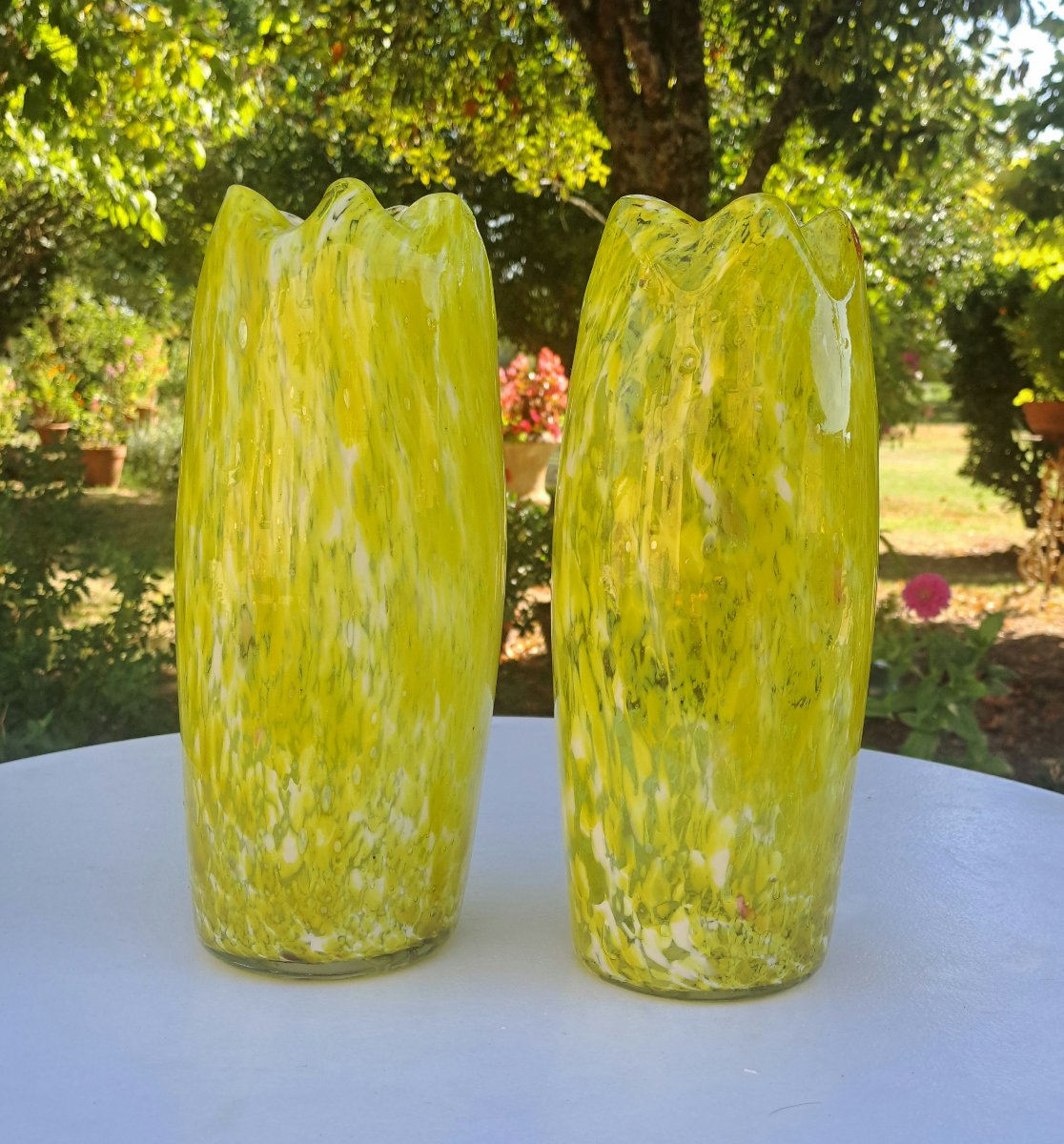 Paire de vases en verre soufflé Clichy Legras 