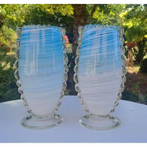 Paire de vases filigranés en verre soufflé Murano